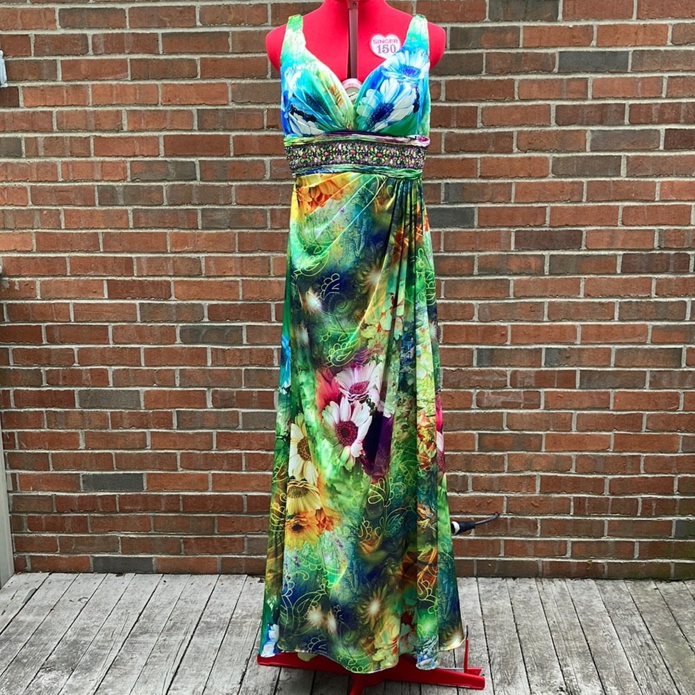 EUC Sz 14 Xcite satin prom formal gown